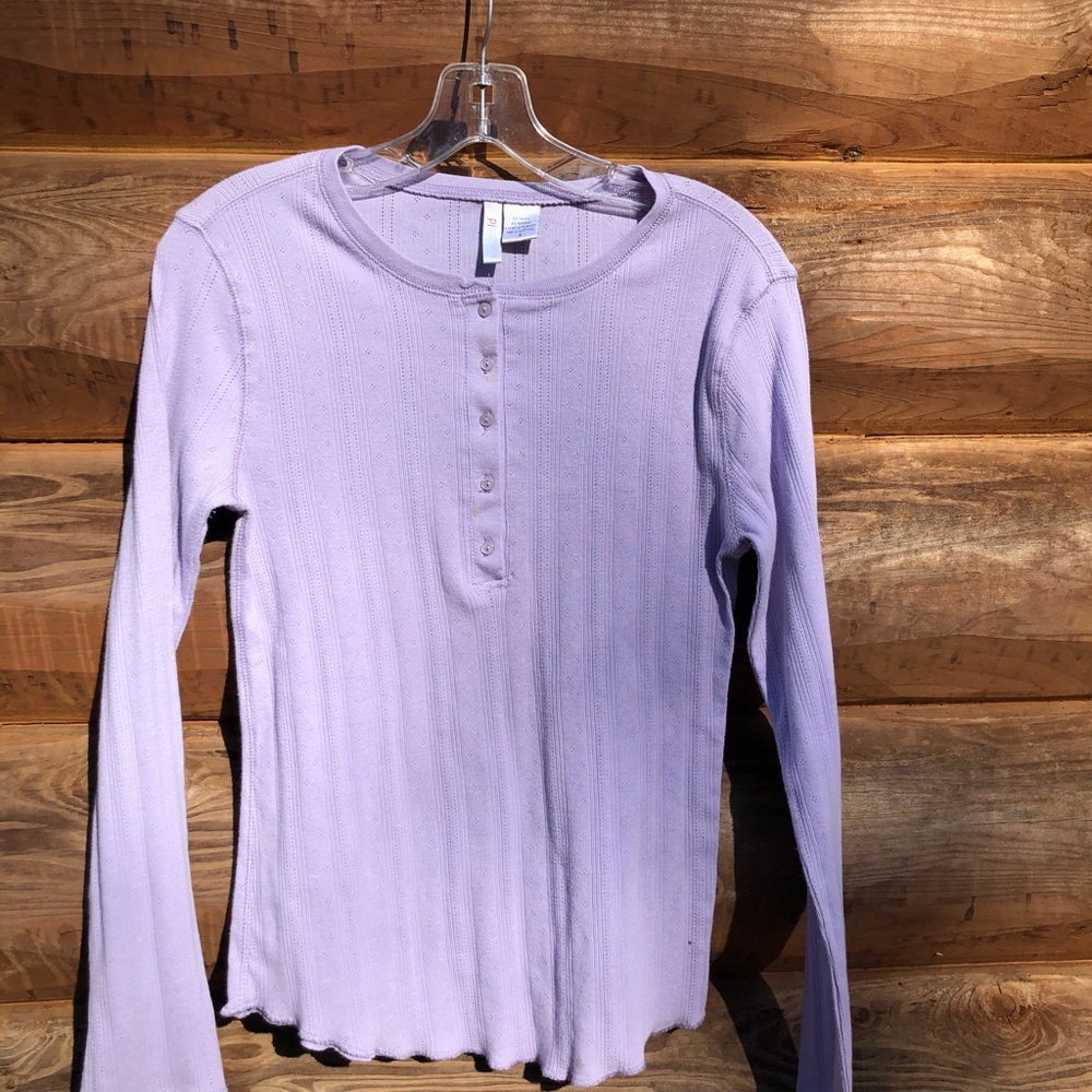 Lavender Henley top- NWOT, Size Small, 100% cotton